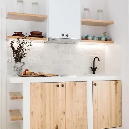 Aparthotel Naxian Aura 4*