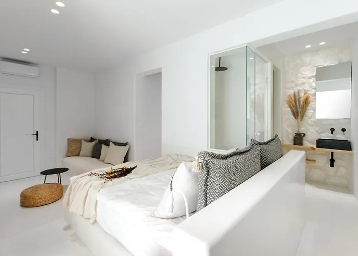 Naxian Aura Aparthotel 4*